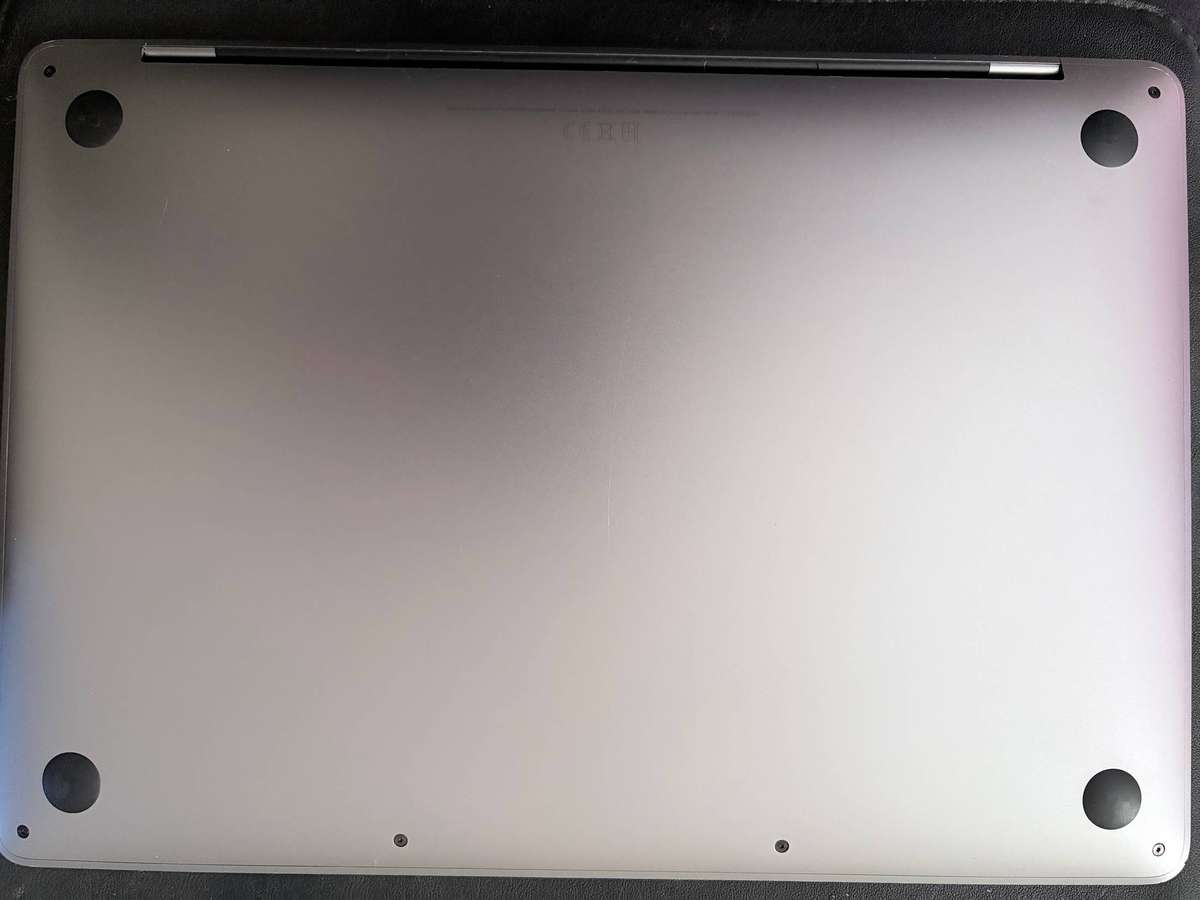 Apple MacBook Pro 13 M1 2020 model