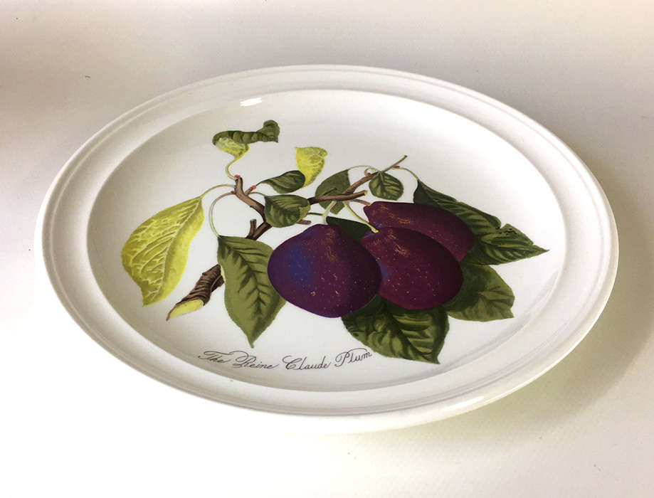 PORT MEIRON POMONA  DINNER PLATE ' THE REINE CLAUDE  PLUM '  heavy , deep sided plate