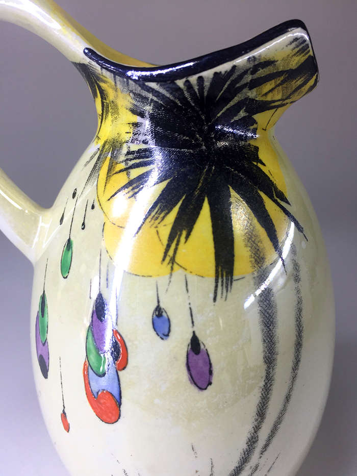 SHELLEY  set : vase 8548,  and jug 6576 ,  hand painted art deco design