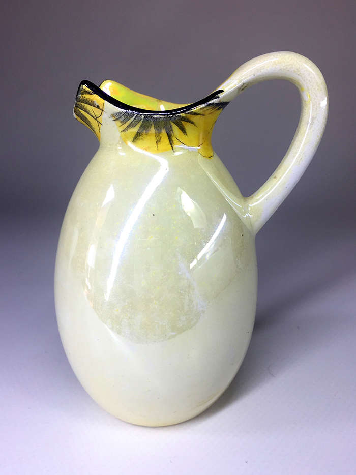 SHELLEY  set : vase 8548,  and jug 6576 ,  hand painted art deco design