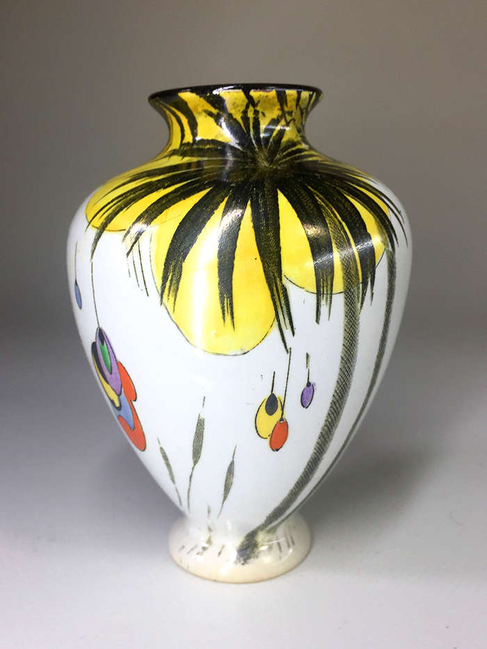 SHELLEY  set : vase 8548,  and jug 6576 ,  hand painted art deco design