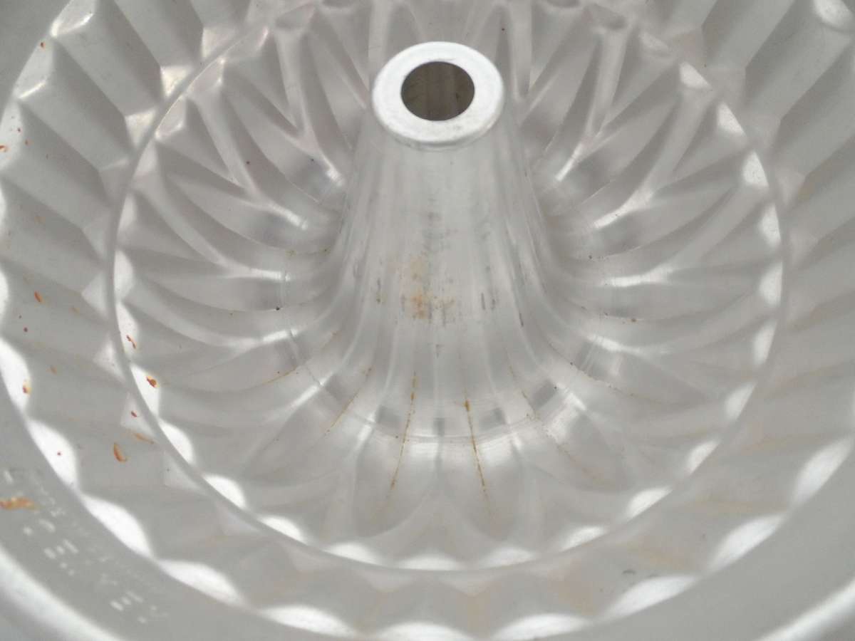 Dr OETKER VINTAGE BUNDT PAN / BAKING MOULD