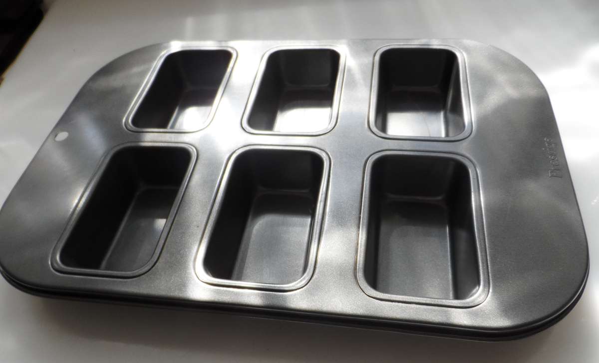 PRESTIGE MINI LOAF PAN , 6 MINI LOAF BAKING PAN
