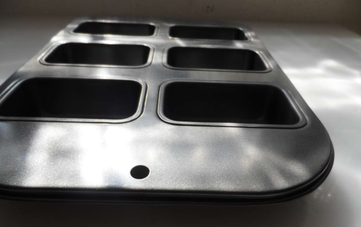 PRESTIGE MINI LOAF PAN , 6 MINI LOAF BAKING PAN