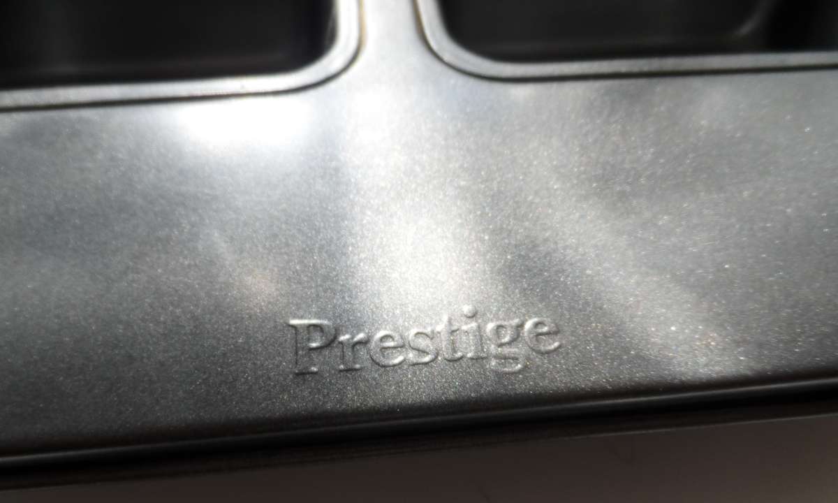 PRESTIGE MINI LOAF PAN , 6 MINI LOAF BAKING PAN