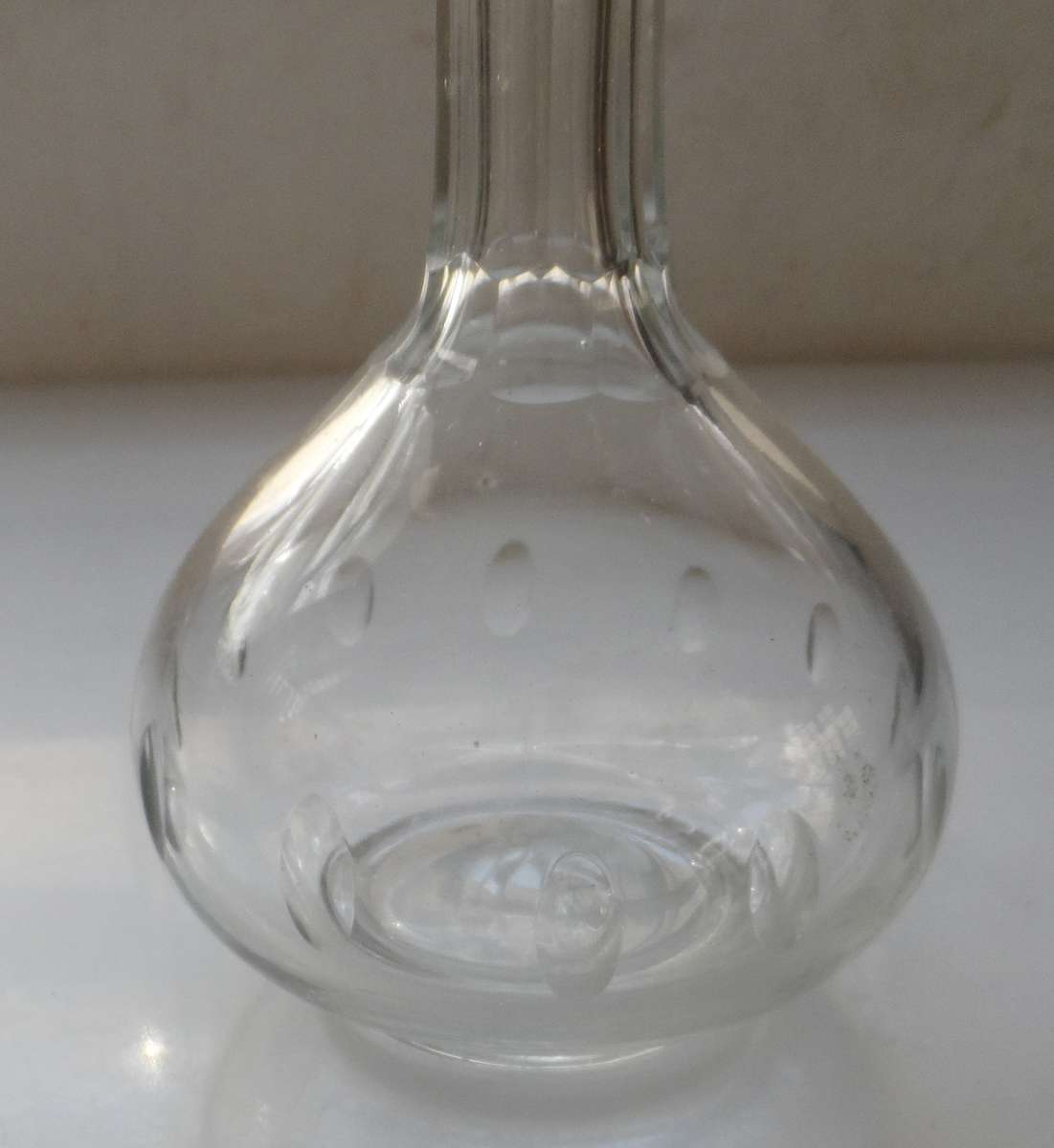 CUT GLASS CRYSTAL  STOPPERED , DECANTER