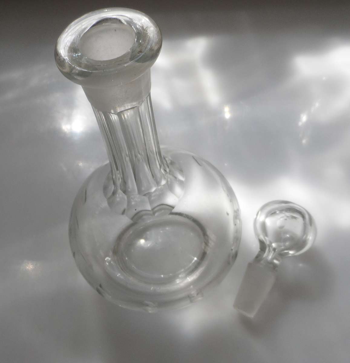 CUT GLASS CRYSTAL  STOPPERED , DECANTER
