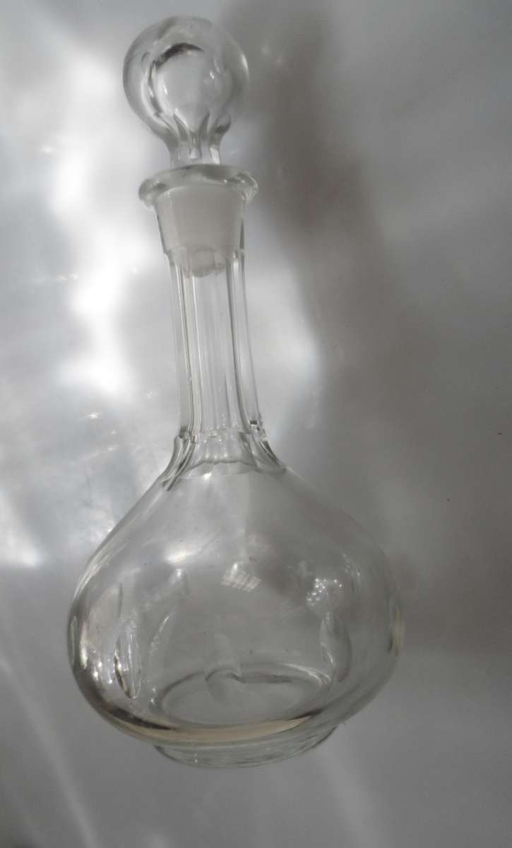 CUT GLASS CRYSTAL  STOPPERED , DECANTER