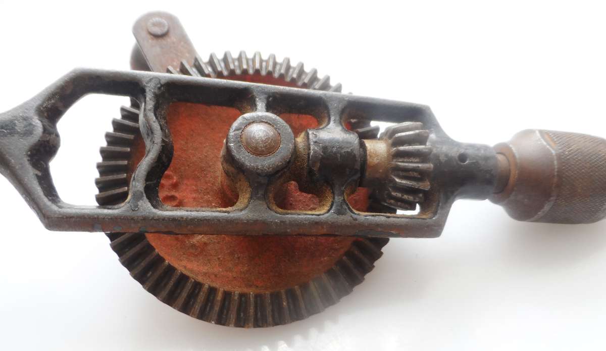 VINTAGE STANLEY  HAND BRACE   in good working order