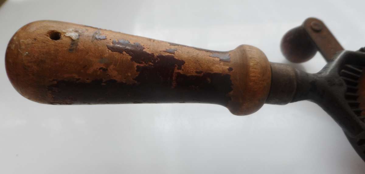 VINTAGE STANLEY  HAND BRACE   in good working order