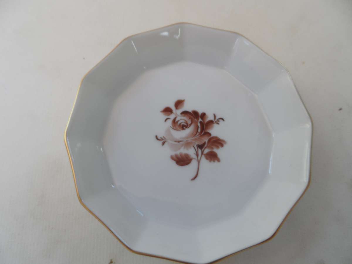 NYMPHENBURG PORZELLAN MANUFAKTUR , No. 206/22,  TRINKET DISH , new,  in original box