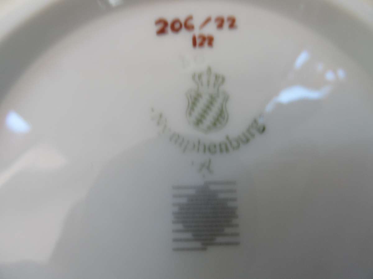 NYMPHENBURG PORZELLAN MANUFAKTUR , No. 206/22,  TRINKET DISH , new,  in original box
