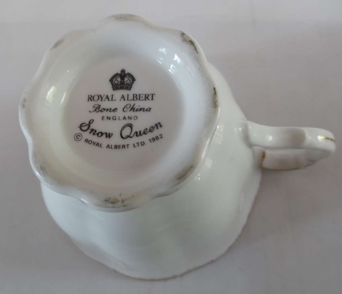 ROYAL ALBERT `SNOW QUEEN  ` TRIO      replacement  item