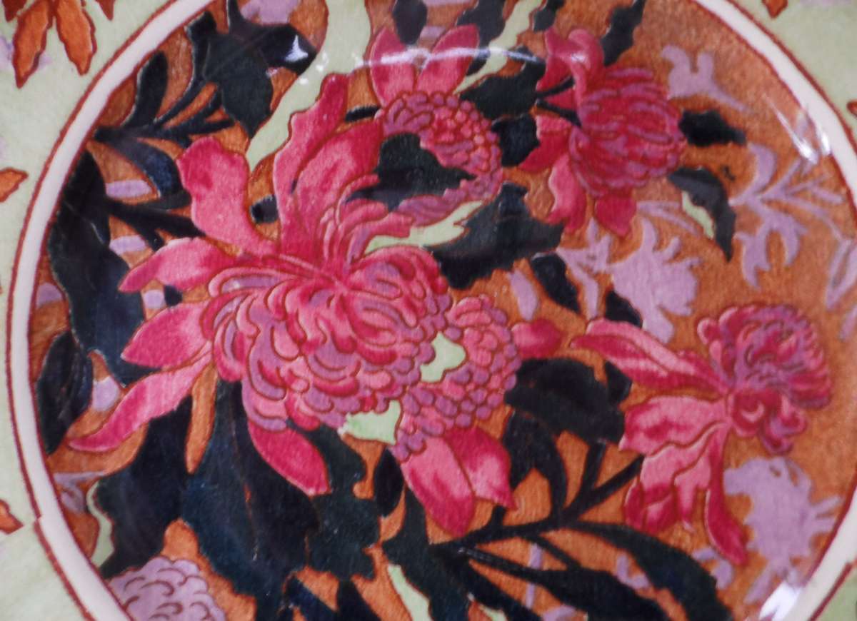 ROYAL DOULTON CABINET / DISPLAY, WALL  PLATE ' ' design No. D5207  -  8  26,5 cm. / 10 1/4 ins. diam