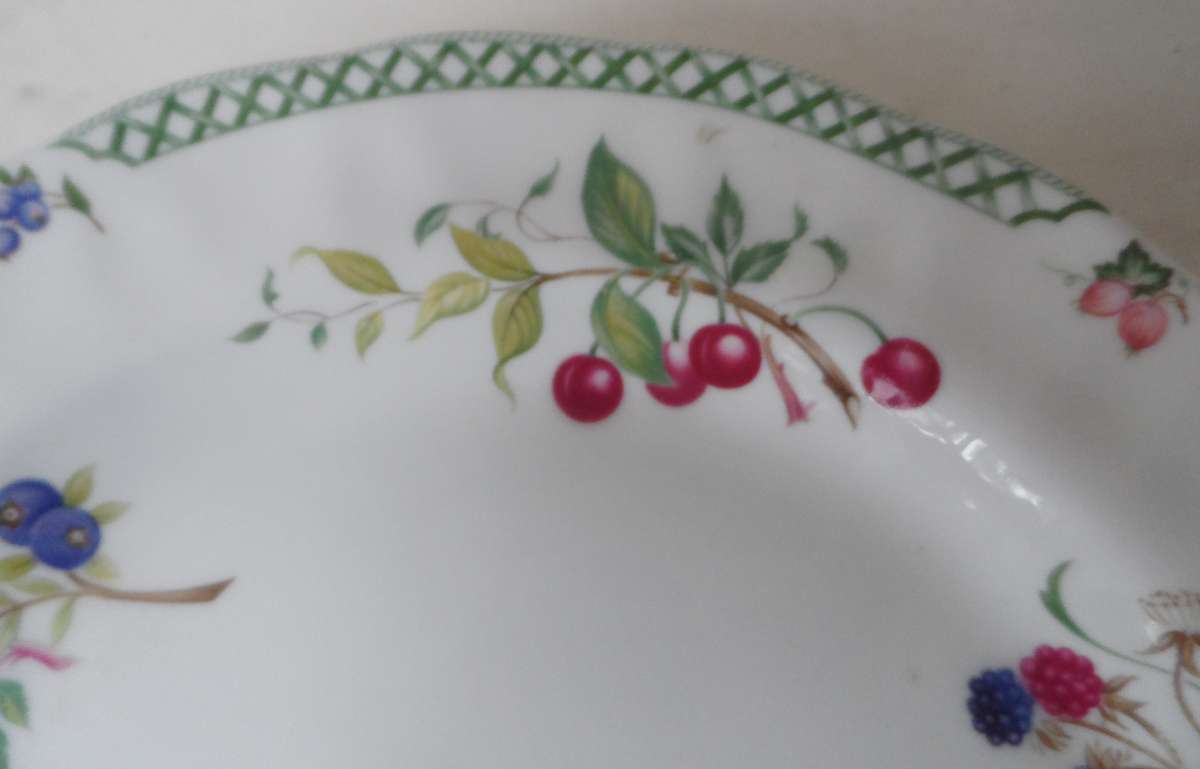 ROYAL DOULTON  DEEP WELLED DINNER PLATES  '  VICTORIAN GARDENS   ' Design TC1176 REPLACEMENT ITEMS