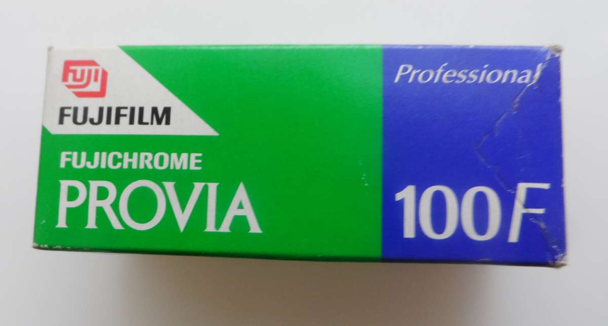 PROVIA FUJICHROME 100F  SUPER FINE GRAIN, DAYLIGHT,  RDP III  120  CR56/E6 EXPIRED FILM 2004-10