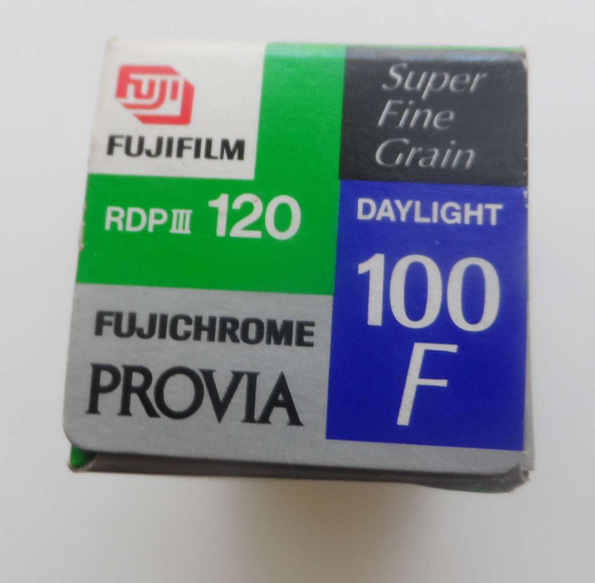 PROVIA FUJICHROME 100F  SUPER FINE GRAIN, DAYLIGHT,  RDP III  120  CR56/E6 EXPIRED FILM 2004-10