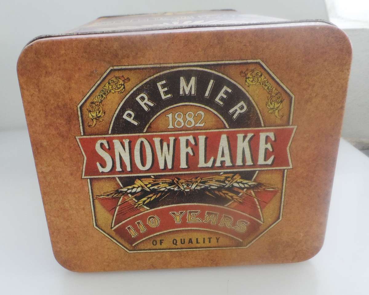 VINTAGE 2002  COLLECTIBLE SNOWFLAKE FLOUR, LIDDED STORAGE TIN