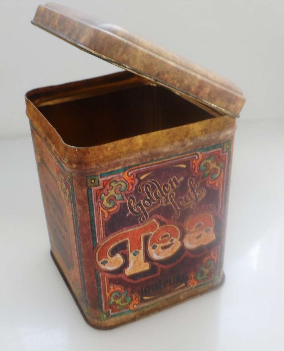 VINTAGE COLLECTIBLE , GOLDEN LEAF TEA ,  LIDDED STORAGE TIN