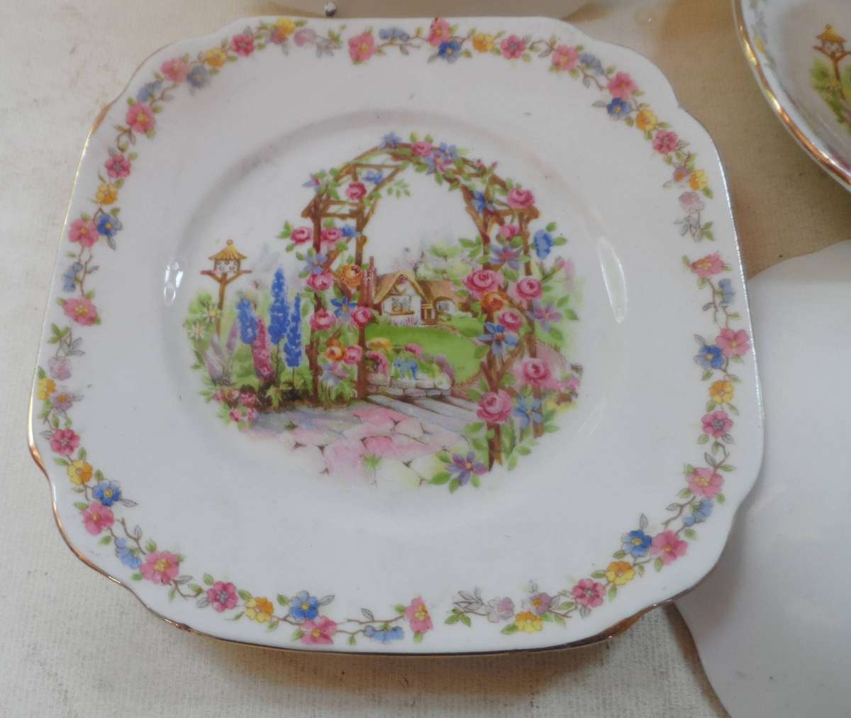 BELL CHINA    fine bone china tea trios '  ROSE COTTAGE ' pattern ,   2 TRIOS