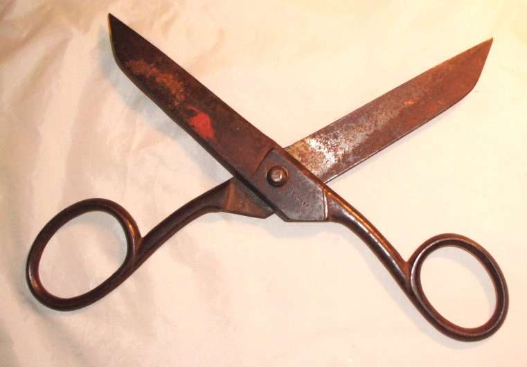 ANTIQUE 1920's "DUNLOP " FORGED METAL TAILOR SCISSORS / CUTTER'S , LEATHERWORK SHEARS 10 ins / 23 cm