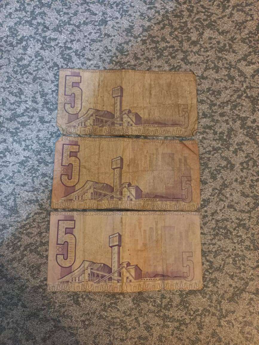 3 x R5 TW de Jongh well circulated notes