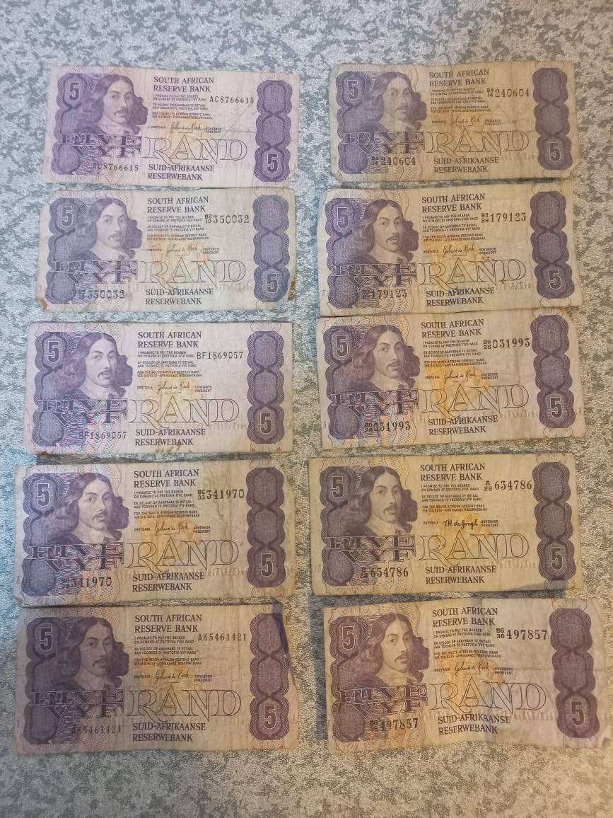 10 x R5 Gerhard de Kock well circulated notes
