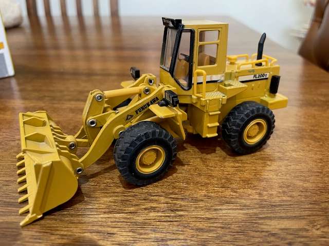 Furukawa FL200-1 Wheel Loader Model 1:50 scale