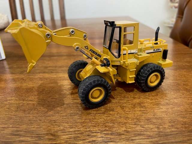 Furukawa FL200-1 Wheel Loader Model 1:50 scale