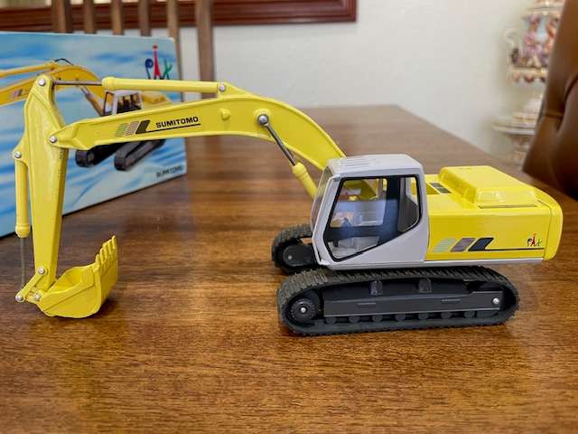 SUMITOMO - Hydraulic Excavator 1:40 scale