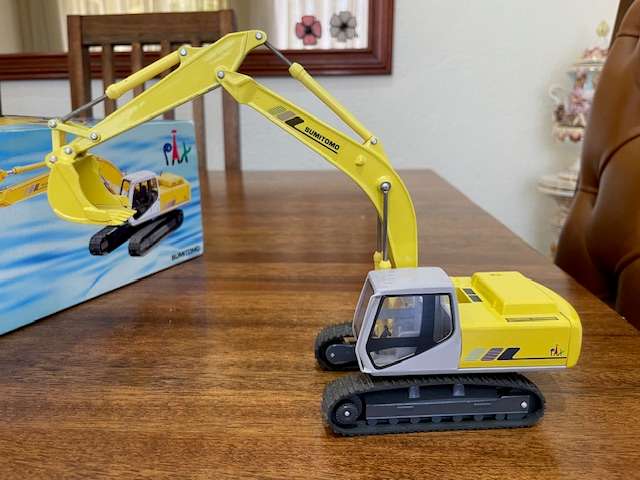 SUMITOMO - Hydraulic Excavator 1:40 scale