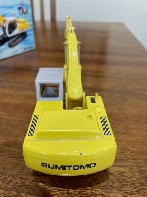 SUMITOMO - Hydraulic Excavator 1:40 scale