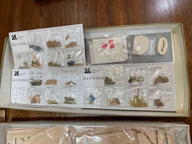 ARTESANIA LATINA 1:75 SCALE BLUENOSE-II MODEL KIT