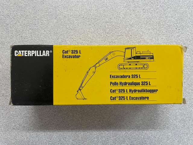 NZG Caterpillar 325L Excavator 1:50 scale model