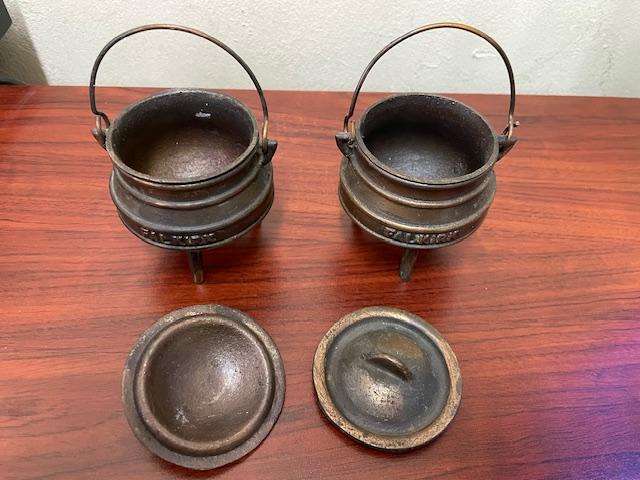 RARE - set of two vintage FALKIRK cast iron potjie pots