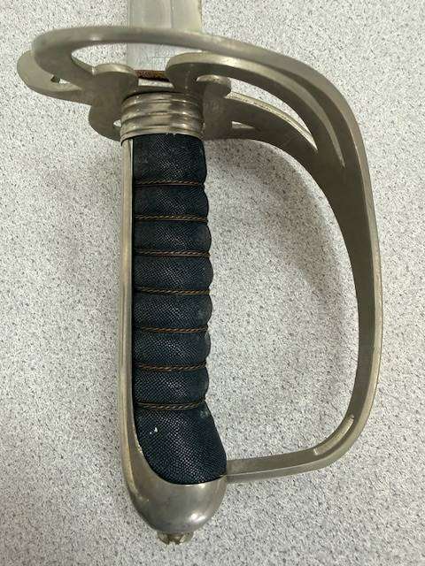 RARE - SOUTH AFRICAN SADF/SAP OFFICERS CEREMONIAL SWORD