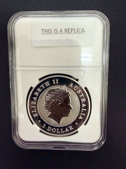 NOVELTY ITEM - Silver Plated 2015 Australian Koala 1 Dollar