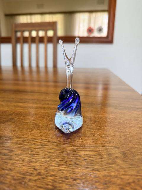 VINTAGE HANDBLOWN MURANO GLASS - BLUE SNAIL