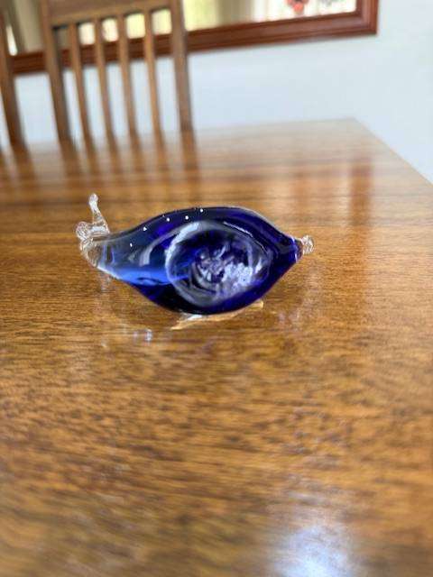 VINTAGE HANDBLOWN MURANO GLASS - BLUE SNAIL