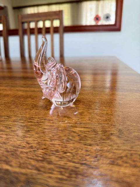 VINTAGE HANDBLOWN MURANO GLASS - PINK ELEPHANT