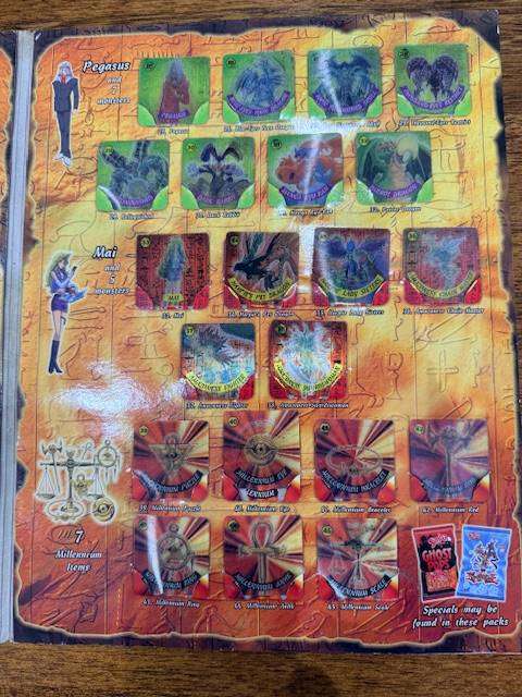 RARE - 1996 YU-GI-OH collectors album - 100% complete in case