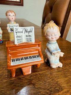 RARE - Beswick "GOOD NIGHT" Boys Choir
