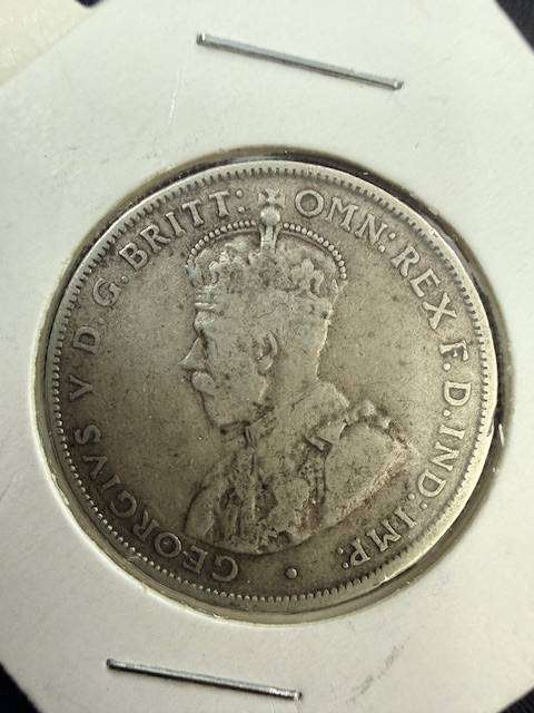 *SILVER SALE* 1933 Australian 1 Florin - 2 Shilling