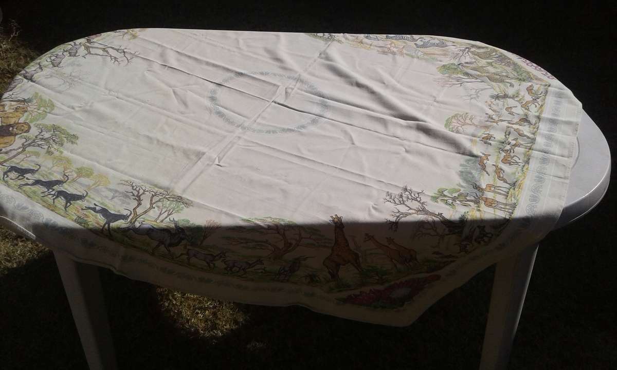 Tablecloth with a Kruger National Park theme.