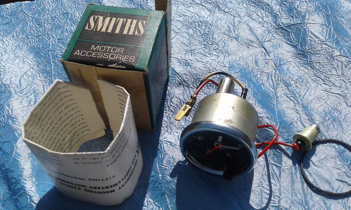 Smiths motor accessory.  Guage.