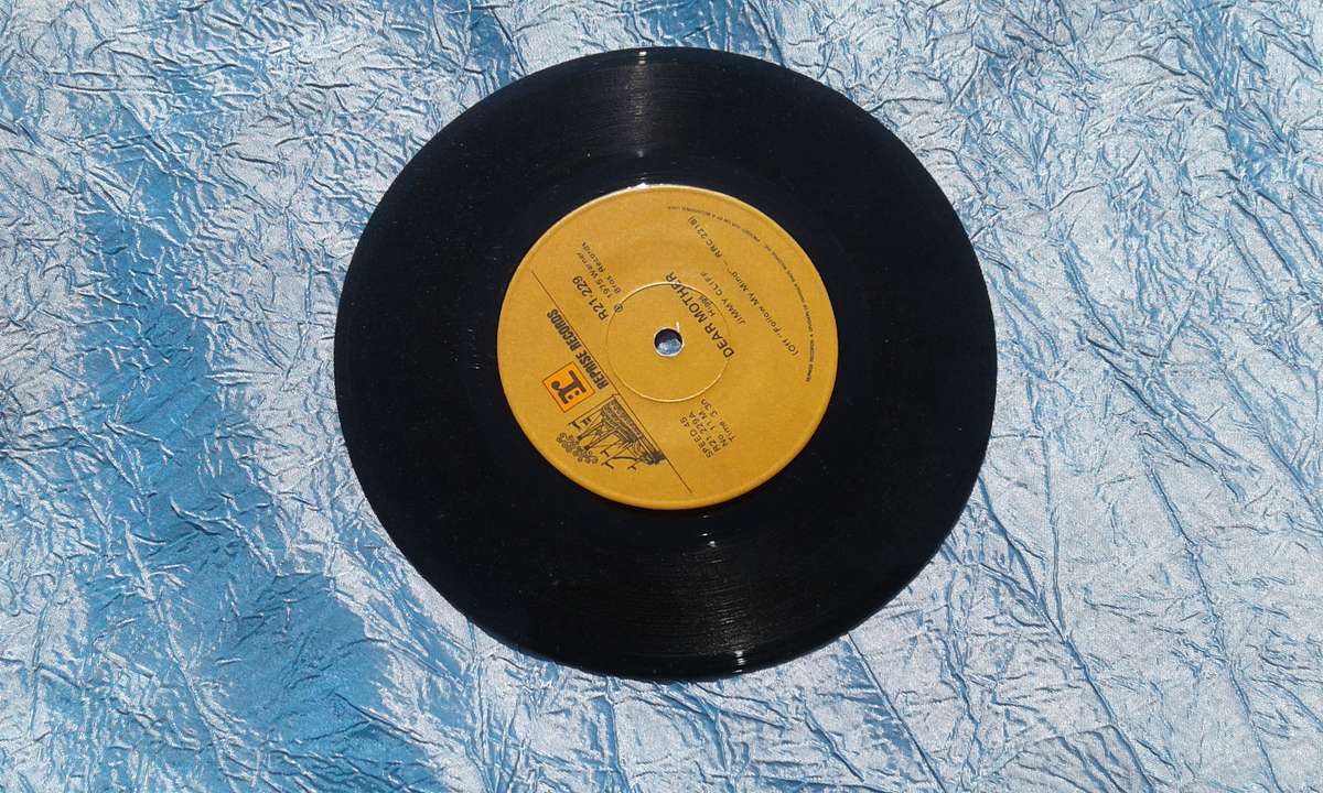 Vinyl 7` single.  No Woman No Cry.  Jimmy Cliff.  VG+ VG