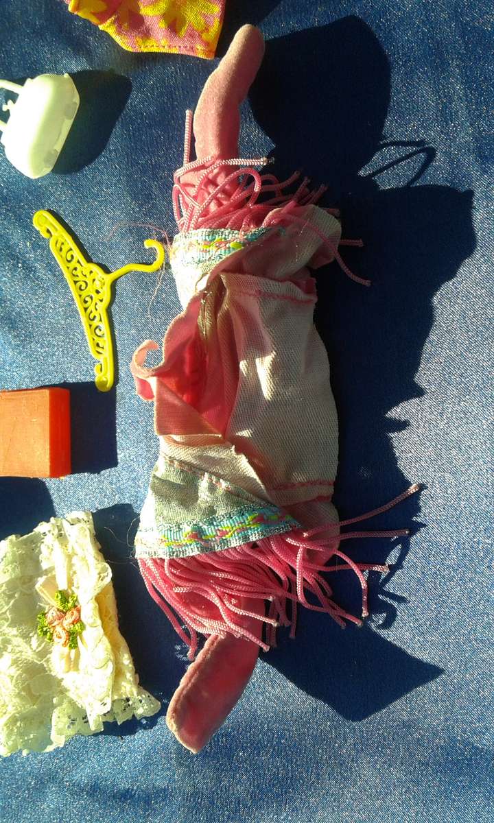 Barbie accessories. Shoes, bag etc.