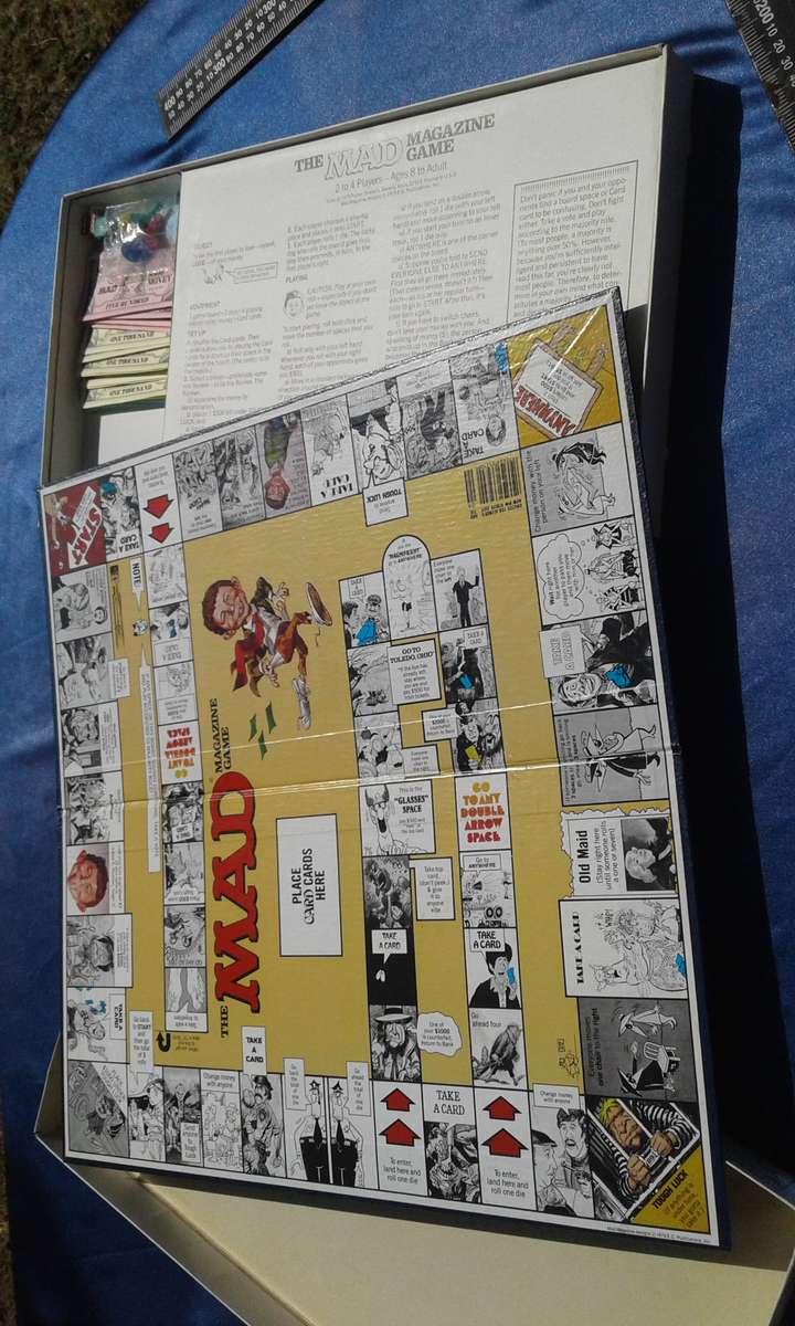 Mad Magazine Game.  Complete.  Condition : Very good.
