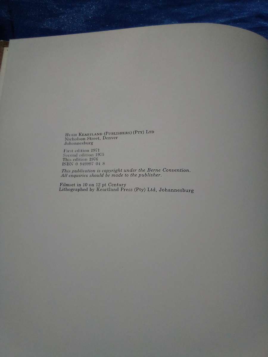 1976. `South African Shrubs and Trees for the Garden"  Una van der Spuy.  Hard cover.