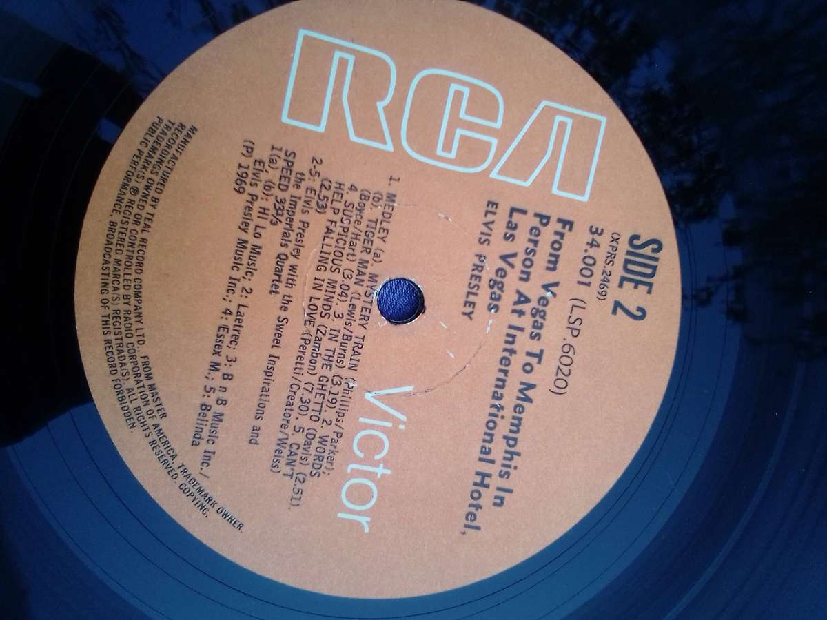 L.P. Vinyl Record. Elvis in Person at the International Hotel. Back in Memphis.  Double L P.  VG+ VG